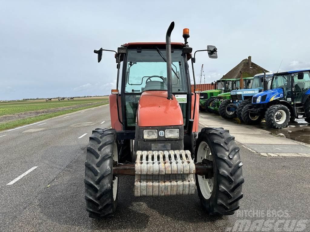 New Holland L75 DT Traktoren