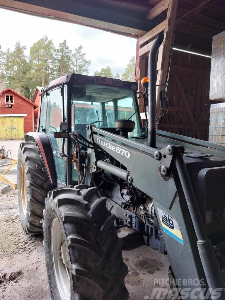 Valmet 6600 Delta Ålö Quicke 670 Traktoren