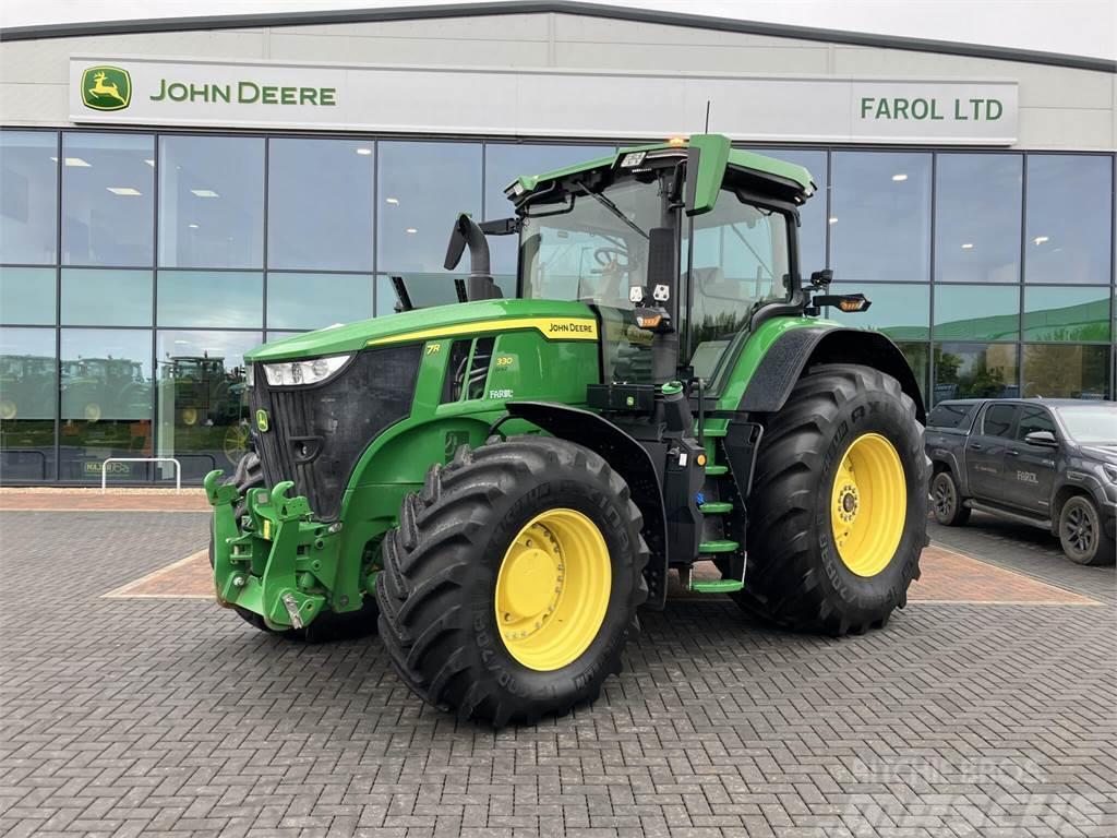 John Deere 7R330 Traktoren