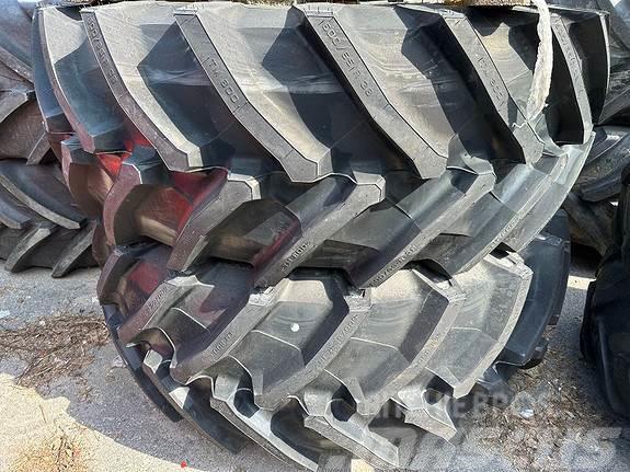 John Deere Hjul par: Trelleborg TM800 600/65R38 Reifen