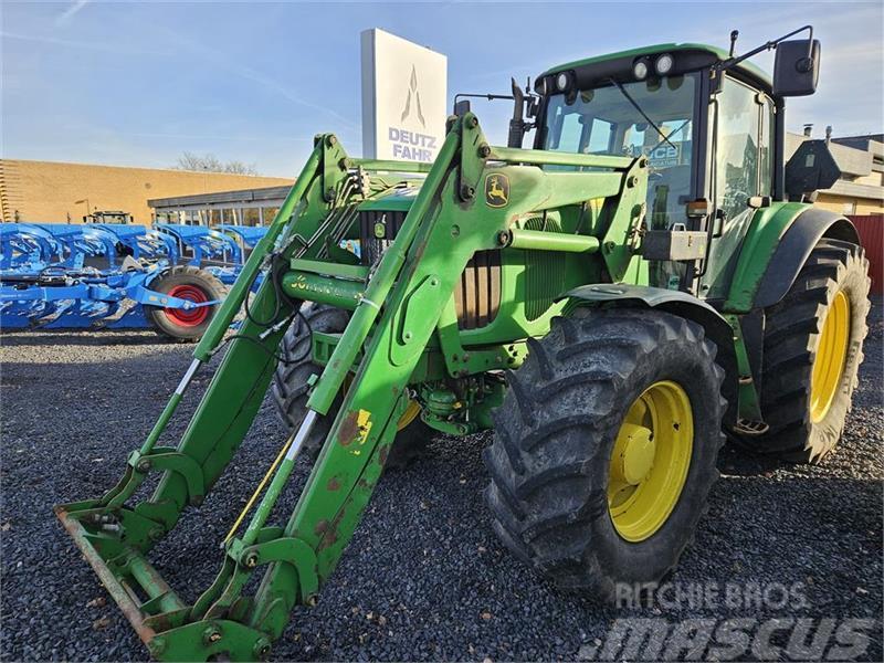 John Deere 6820 Premium Plus 731 læsser TLS Traktoren