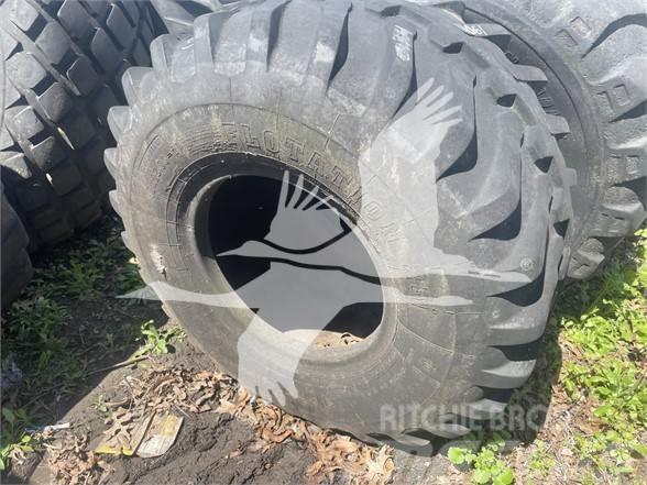 Firestone 48/25.00X20 Tyres, wheels and rims