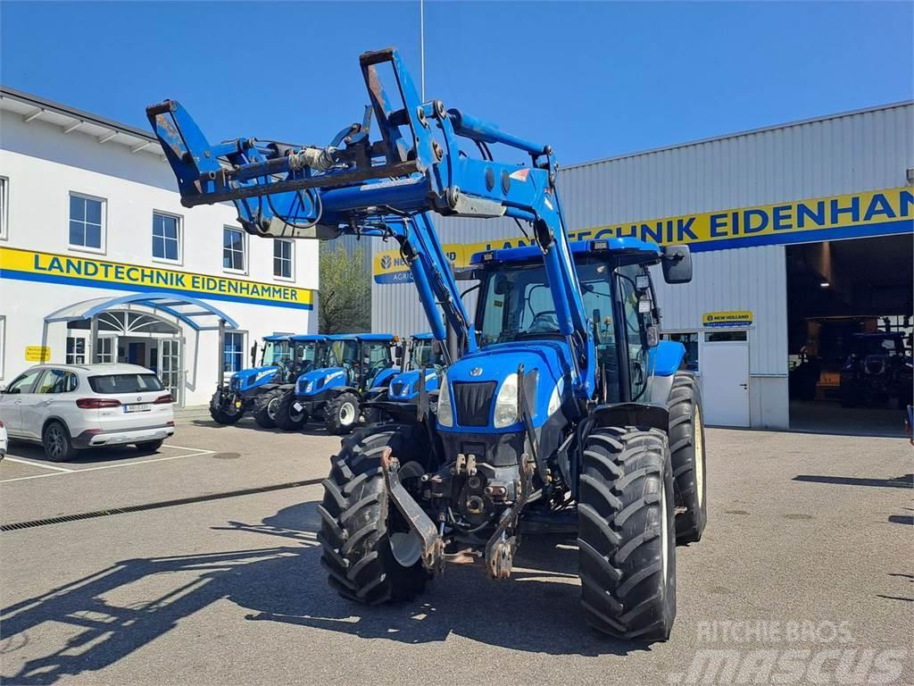 New Holland TS135A Traktoren
