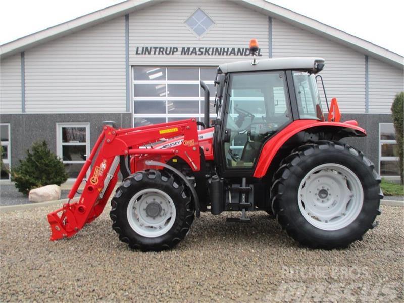 Massey Ferguson 5435 En ejers traktor med fin frontlæsser på Traktoren