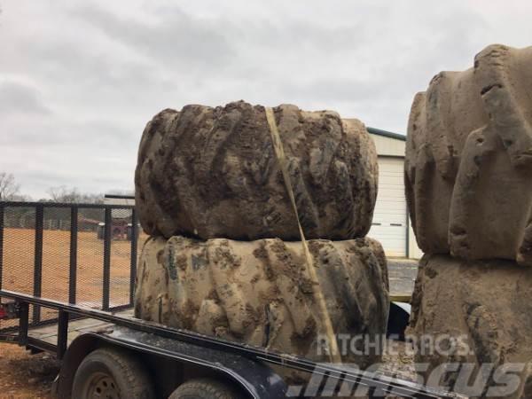  Unmarked 35.5 Skidder Tyres, wheels and rims