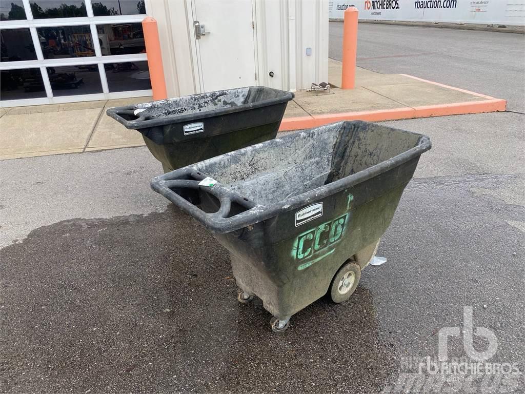  RUBBERMAID Quantity of (2) Tilt Cart Other groundcare machines