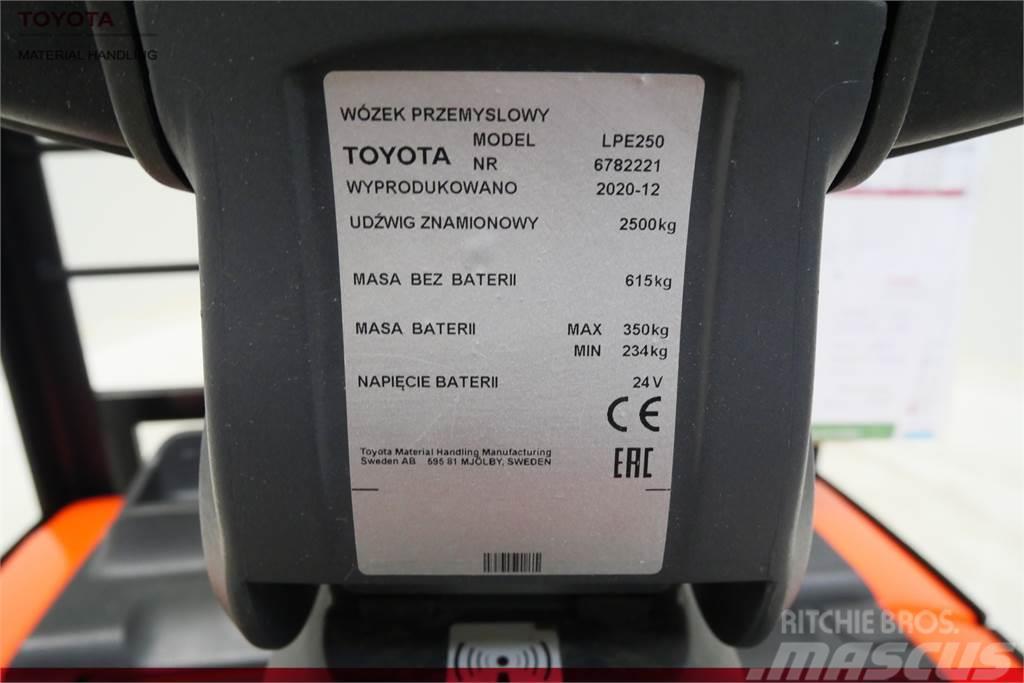 Toyota LPE250 Gabelstapler mit Fahrerstand