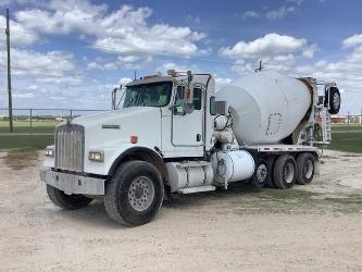 Kenworth W900