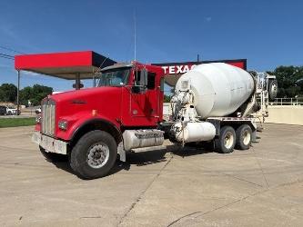 Kenworth W900