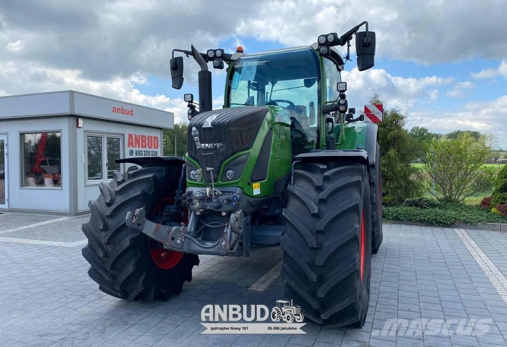 Fendt 720 Vario S4 Traktoren
