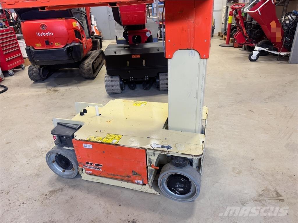 JLG 1230ES scissor lift. 230 hours. Scheren-Arbeitsbühnen