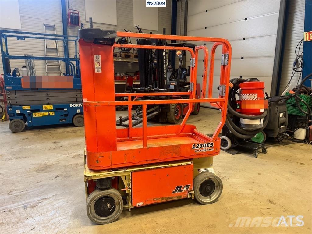 JLG 1230ES scissor lift. 230 hours. Scheren-Arbeitsbühnen