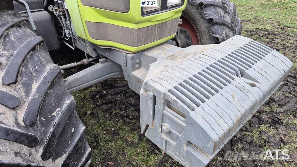 CLAAS ARES 836 R2 Traktoren