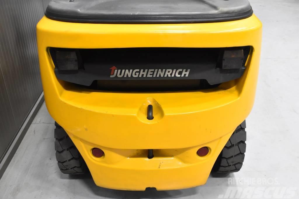 Jungheinrich DFG 425 Dieselstapler