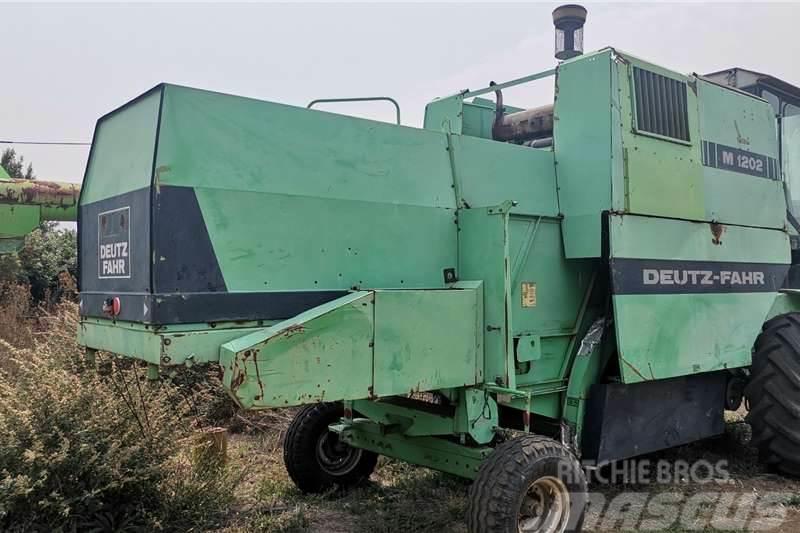 Deutz -Fahr M1202 Combine Harvester Traktoren