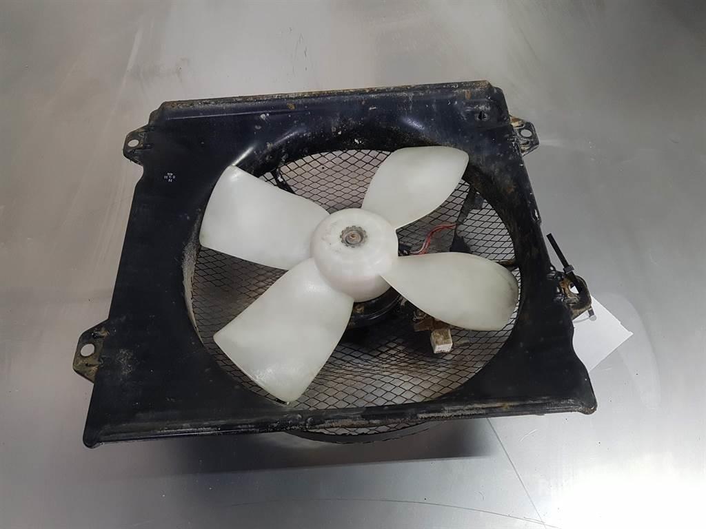 Komatsu WA 320 - 5H - Cooler fan/Kühlerlüfter/Koelvin Hydraulik