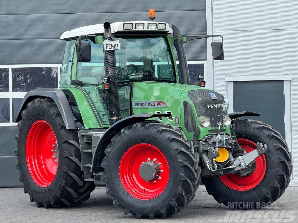 Fendt 820 Vario TMS Traktoren