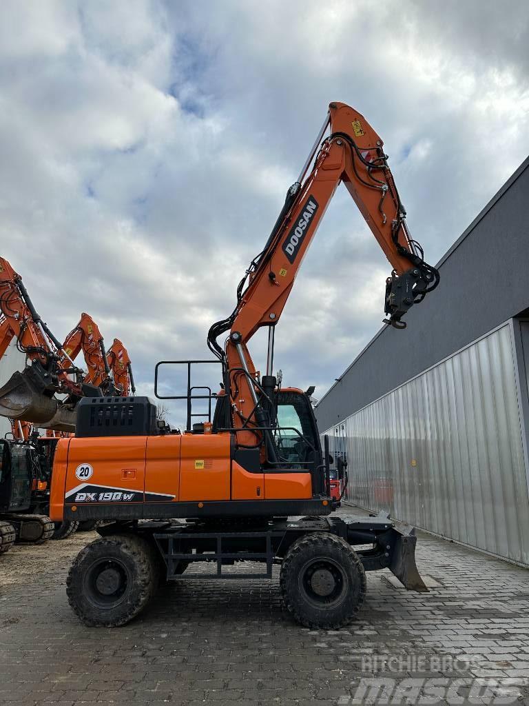 Doosan DX 190 W-7 Mobilbagger