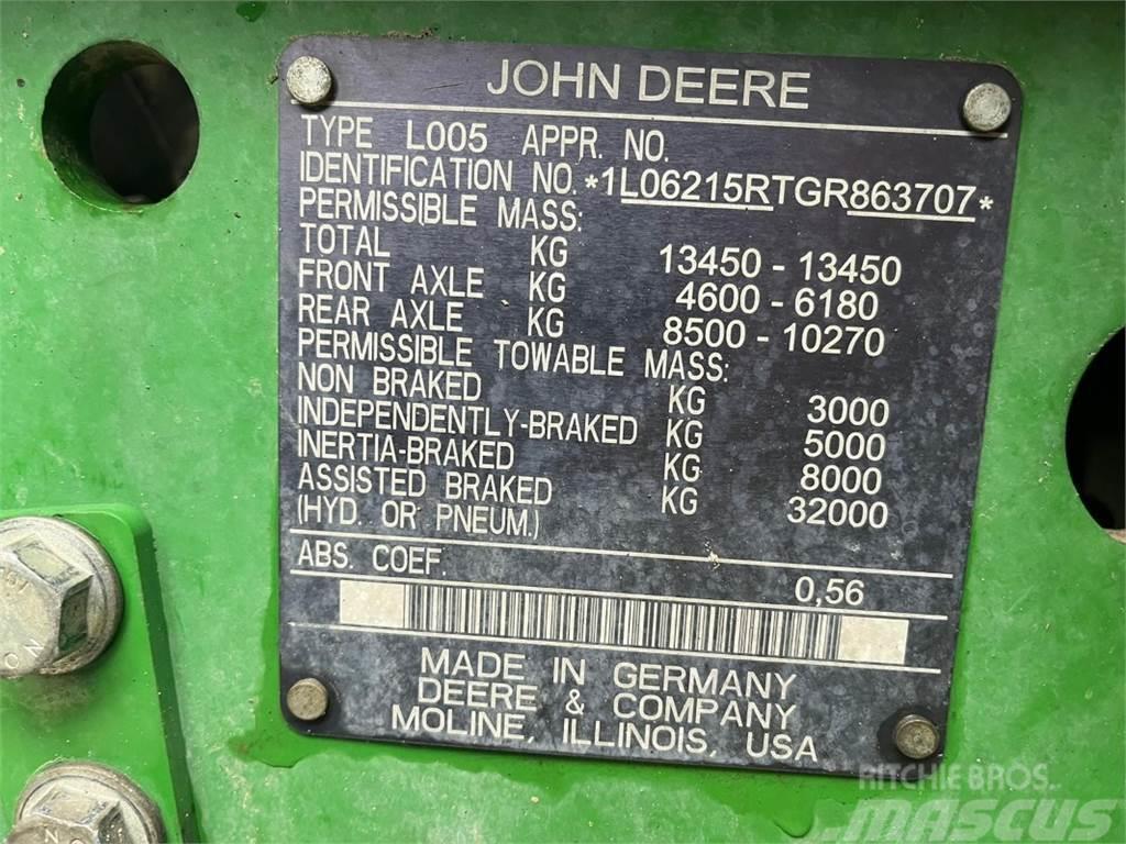John Deere 6215R Traktoren