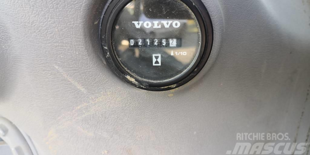Volvo PL 4809 E Rohrverlegeraupen