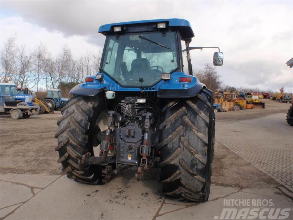 New Holland 8870 Traktoren