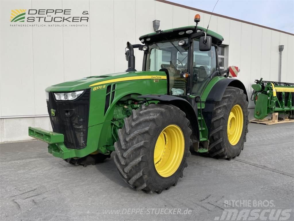 John Deere 8370R Traktoren