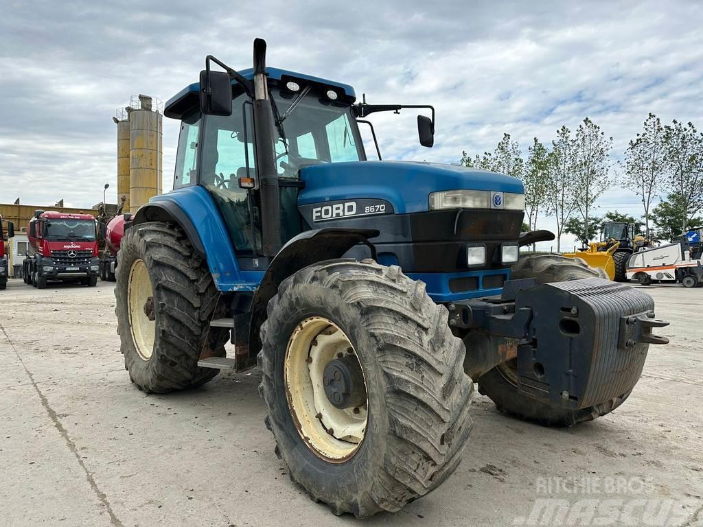 Ford New Holland 8670 Traktoren