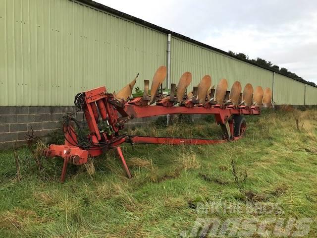 Dowdeswell DP9 Plough Konventionelle Pflüge