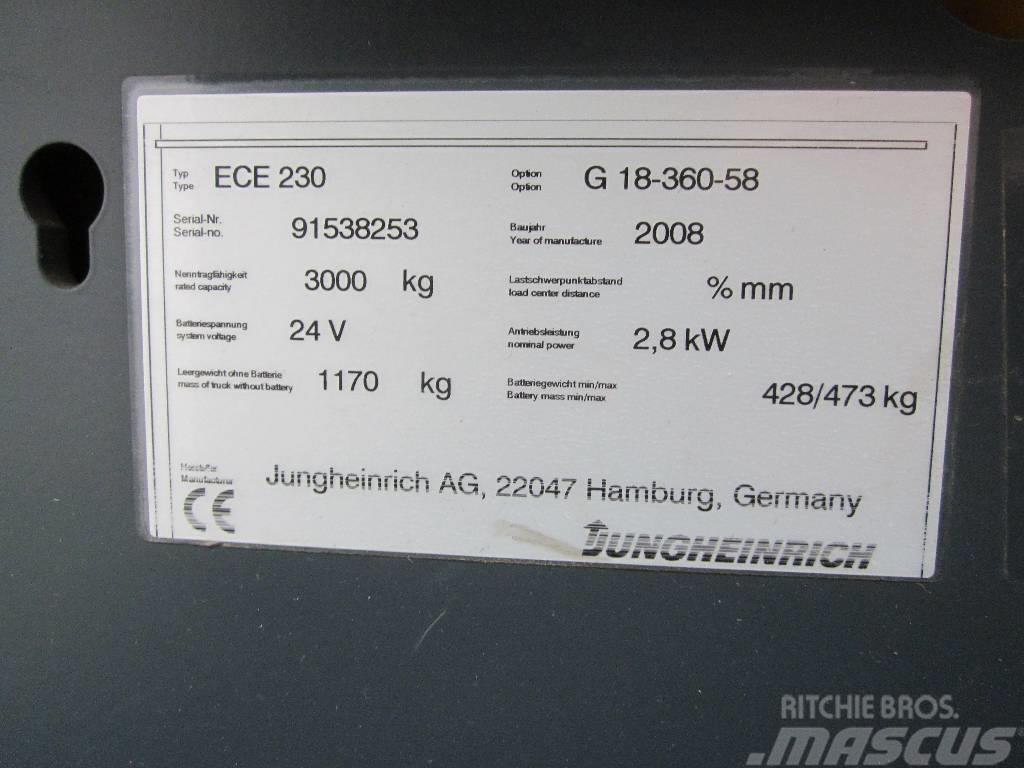 Jungheinrich ECE230 Elektrostapler