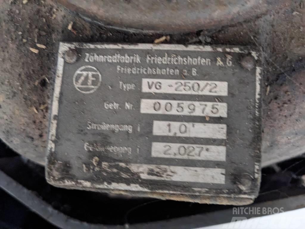 ZF Verteilergetriebe VG-250/2 Getriebe