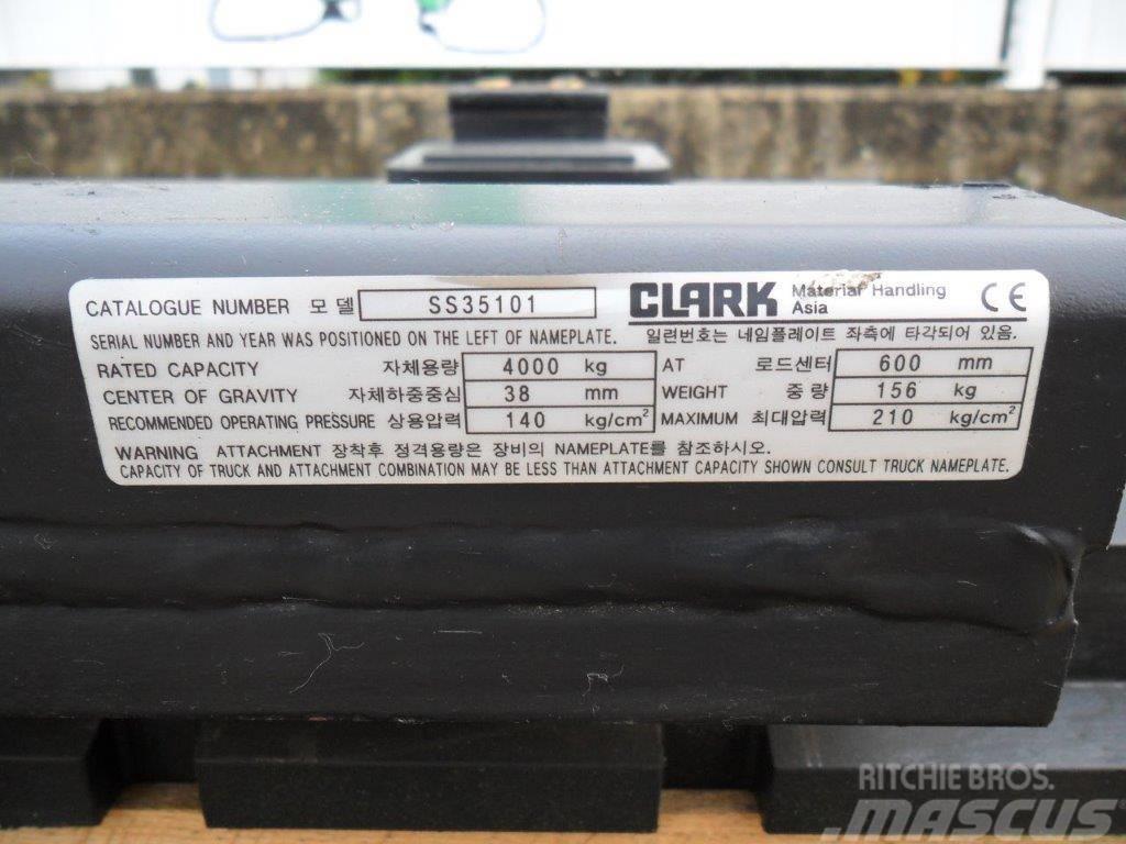 Clark Seitenschieber FEM3 - 1350mm Gabeln