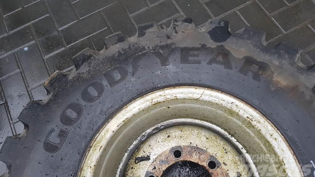 Goodyear 340/80-R18 IND - Tyre/Reifen/Band Reifen