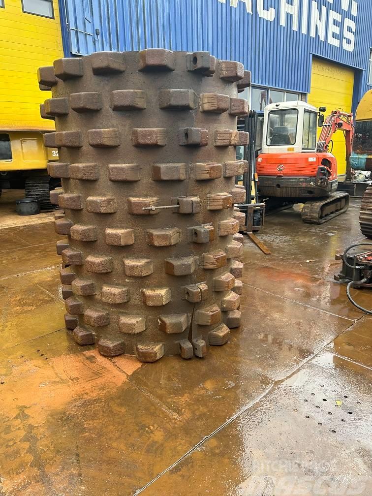 Padfoot shell 146cm diameter Walzen