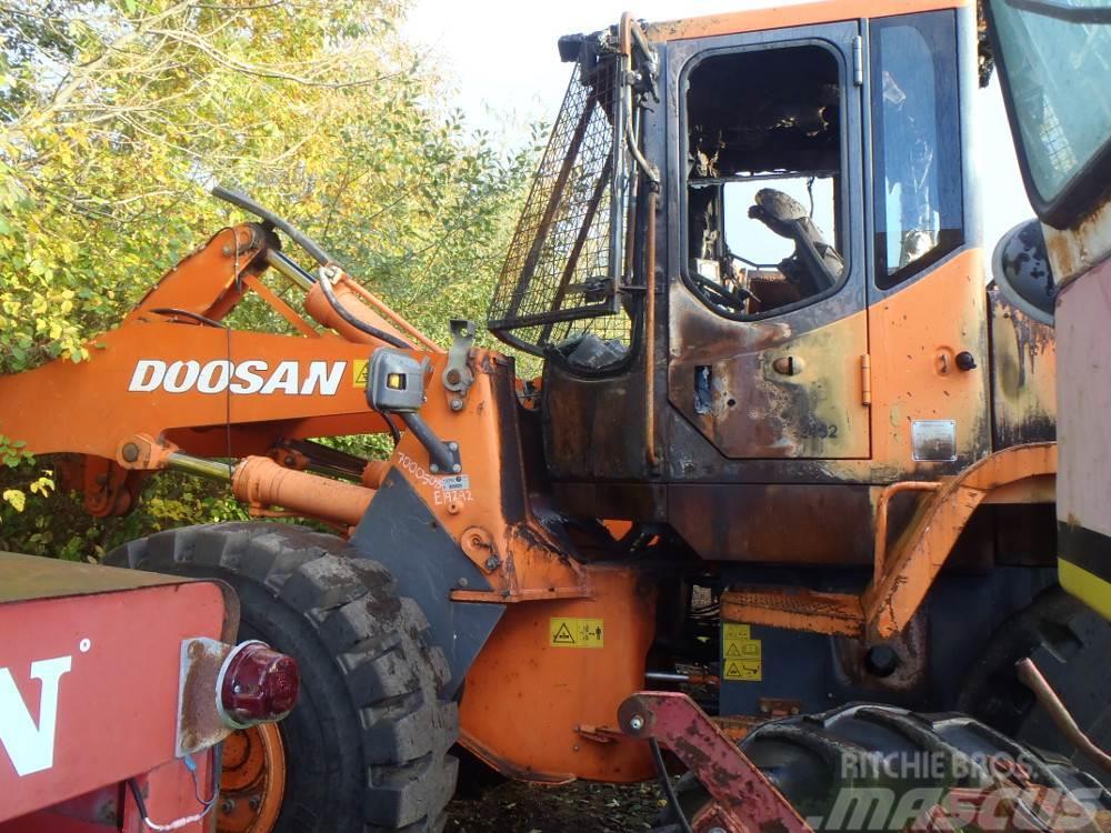 Doosan Daewoo DL250 Traktoren