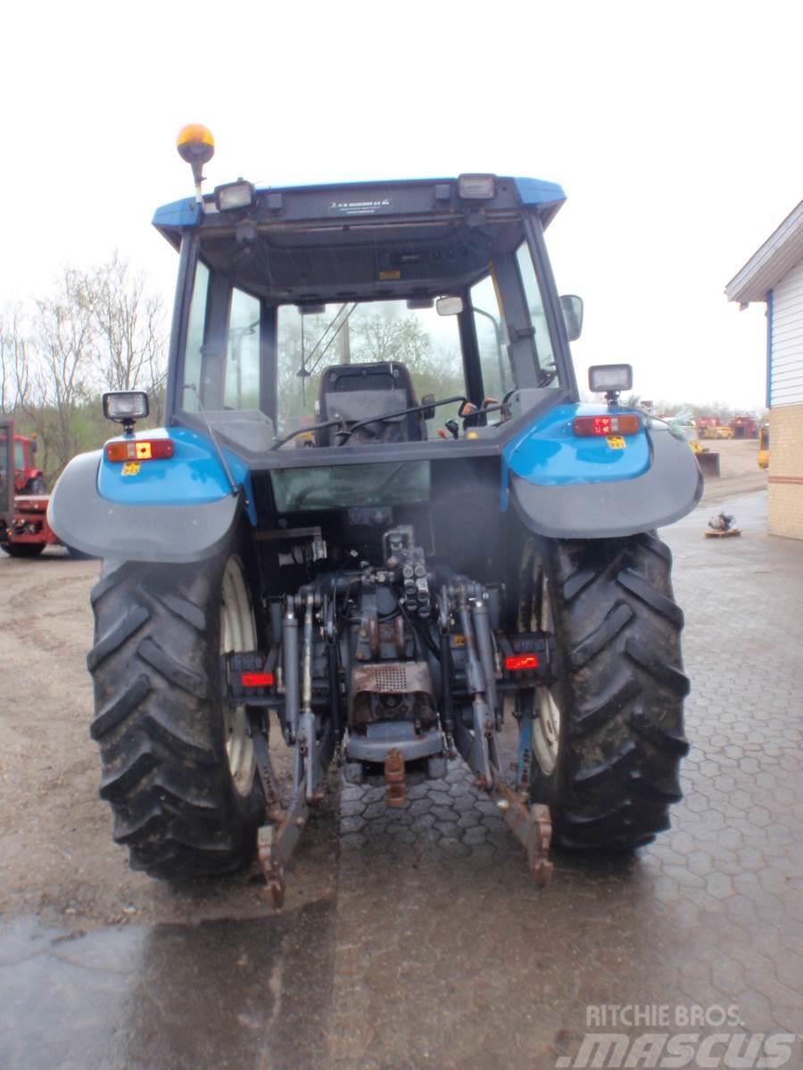 New Holland 7840 Traktoren