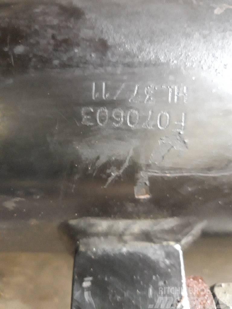John Deere 1270 E Boom base Tilt Cylinder Hydraulik