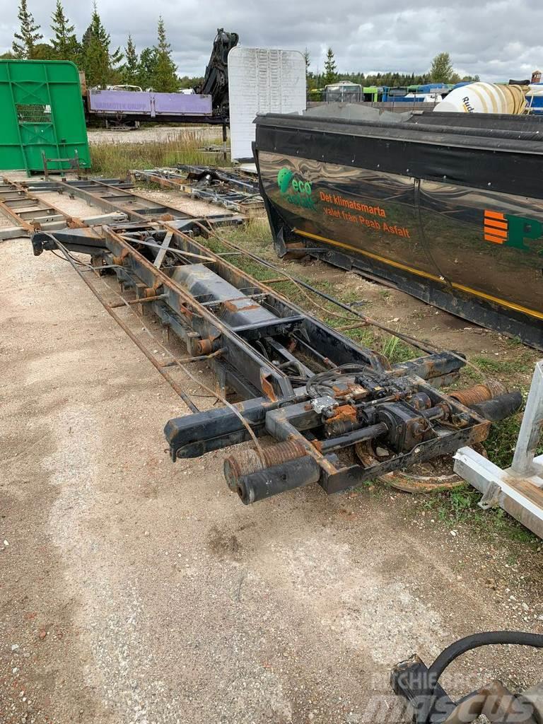 Volvo (4 AXLE) CABLELIFT 5500MM Abrollkipper