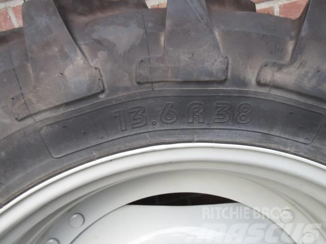 Michelin 13.6/38 Reifen