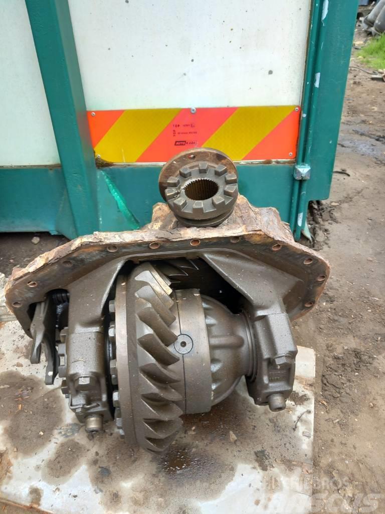 MAN F2000 rear axle differential HD9 Chassis