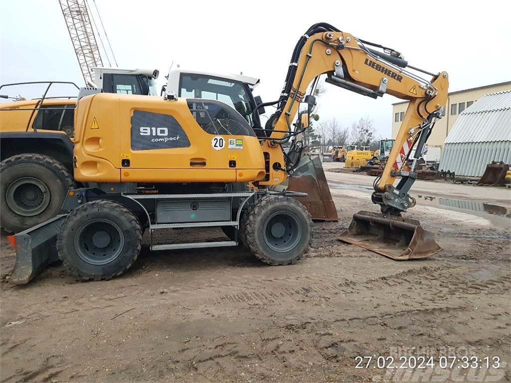 Liebherr A910compact Mobilbagger