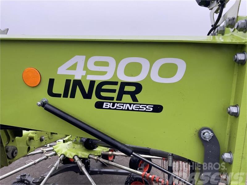 CLAAS Liner 4900 Kreiselheuer/-wender