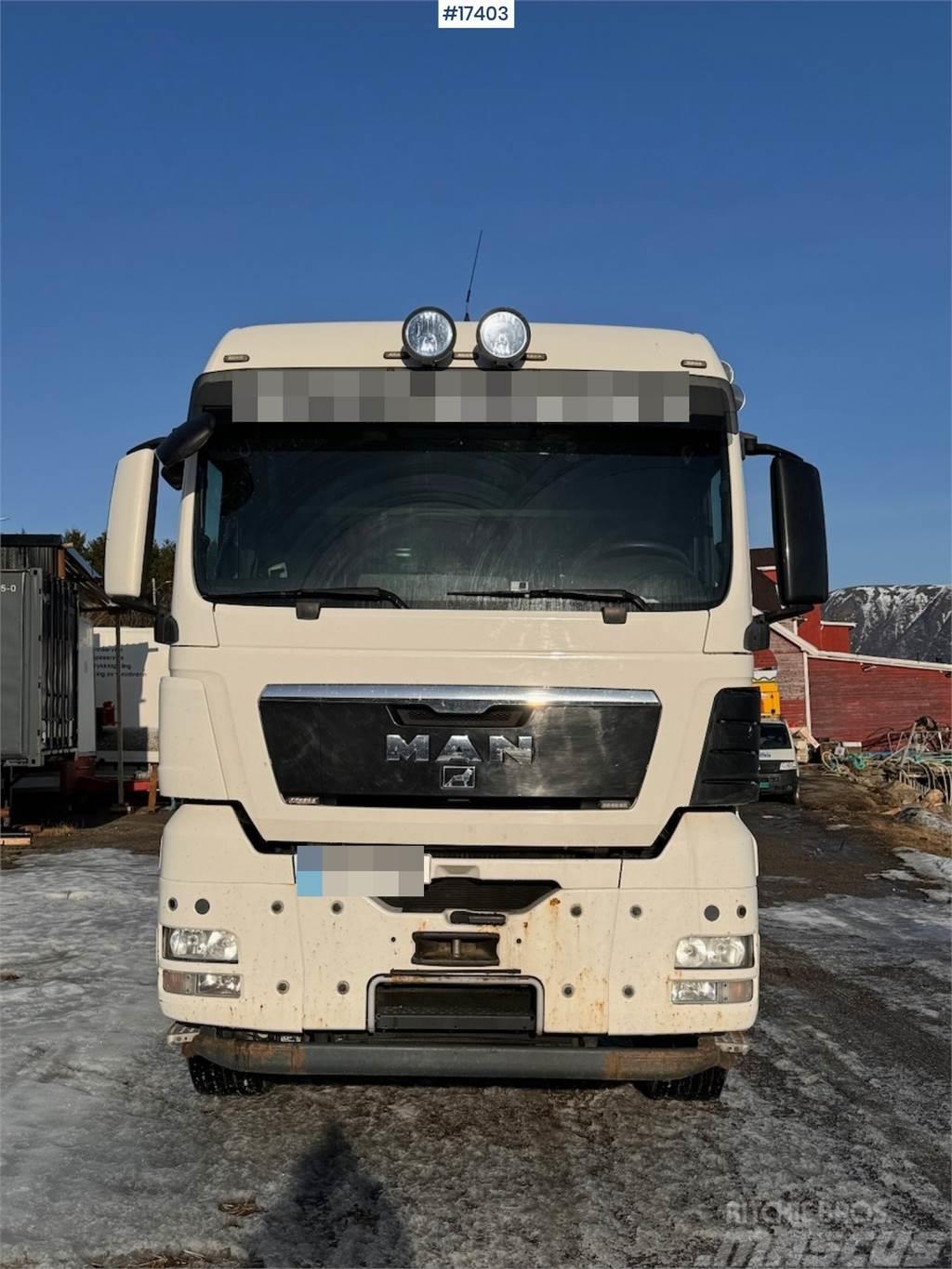 MAN TGX 35.480 8x4 flatbed truck w/ driving bridges Pritschenwagen/Pritschenwagen mit Seitenklappe