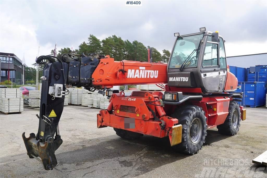 Manitou MRT 2540M with bucket and fork Teleskoplader