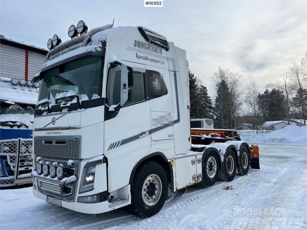 Volvo FH16 8x4 Heavy Duty Tractor with Hydraulics WATCH  Sattelzugmaschinen