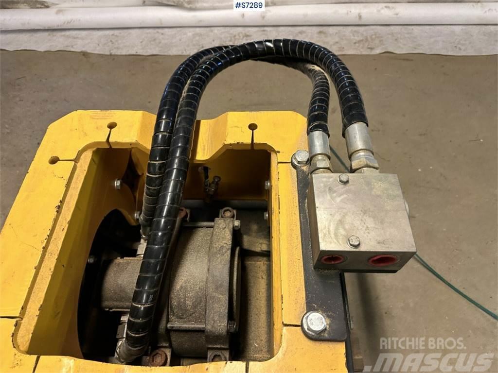 Engcon PP 350 Ground vibrator new on pallet Andere