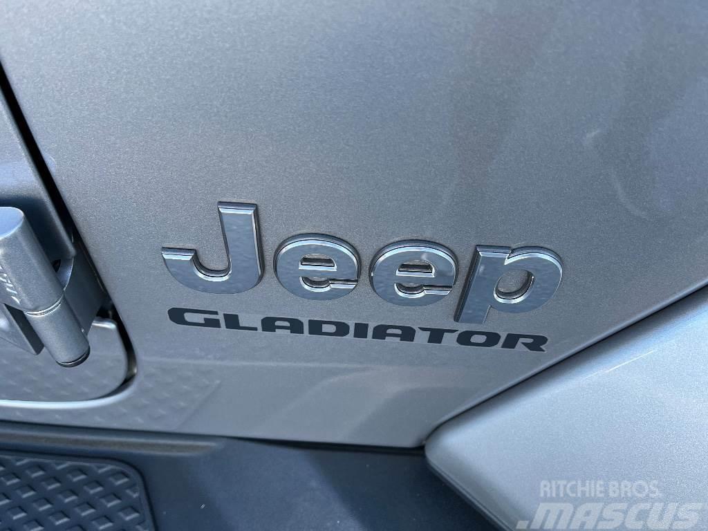 Jeep Gladiator Overland PKWs