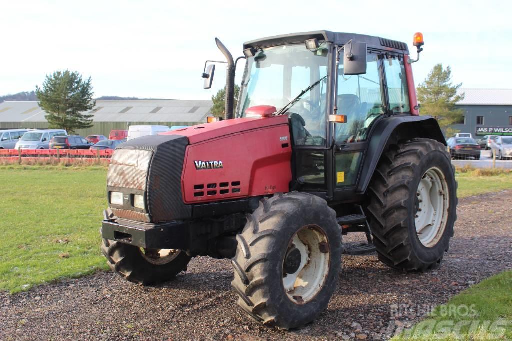 Valtra 6300 Tractor Forsttraktoren