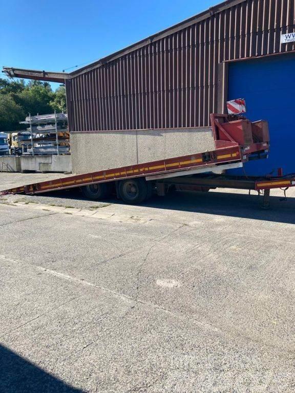 MOL 2 AXLES TIPPING TRAILER WITH RAMPS Tieflader