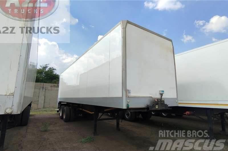 Henred 2010 Insulated Box Body volume Van Double Axle Andere Anhänger