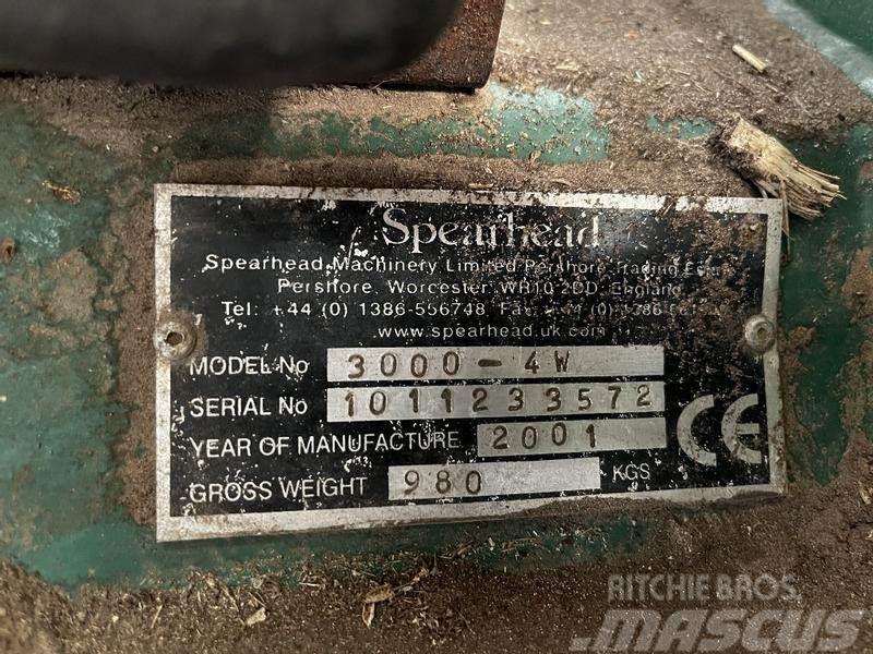 Spearhead 3000 - 4W inkl. Ersatzmessersatz Mulcher